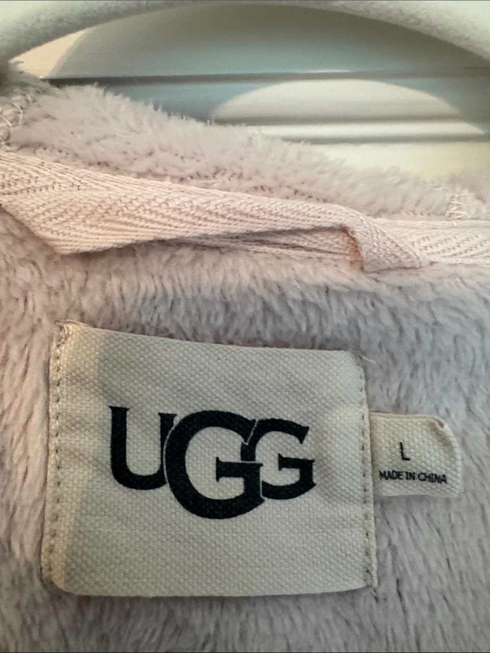 UGG Plush Hooded Robe in Pale Pink